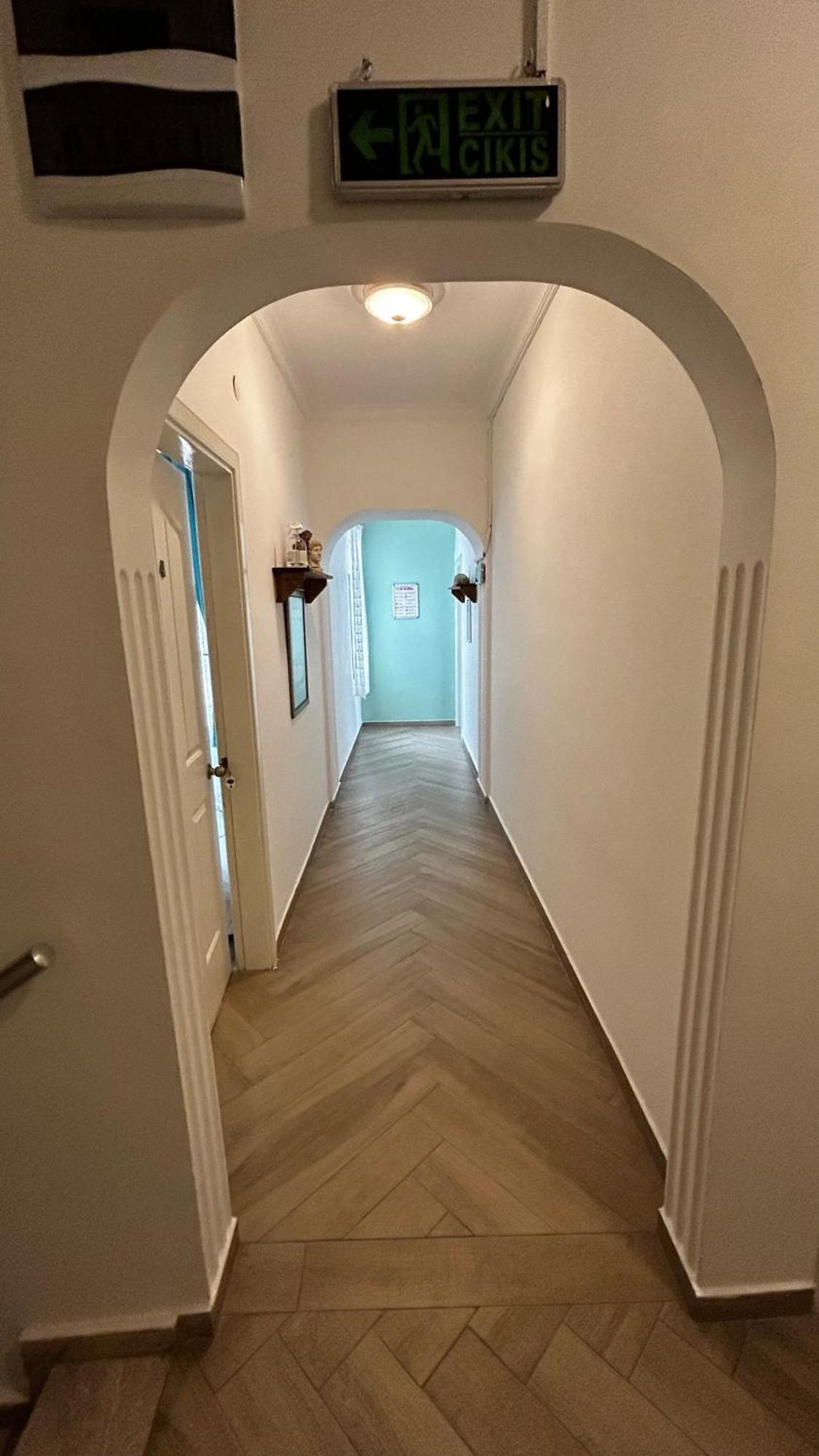 Maydanoz Otel Foça Bagian luar foto